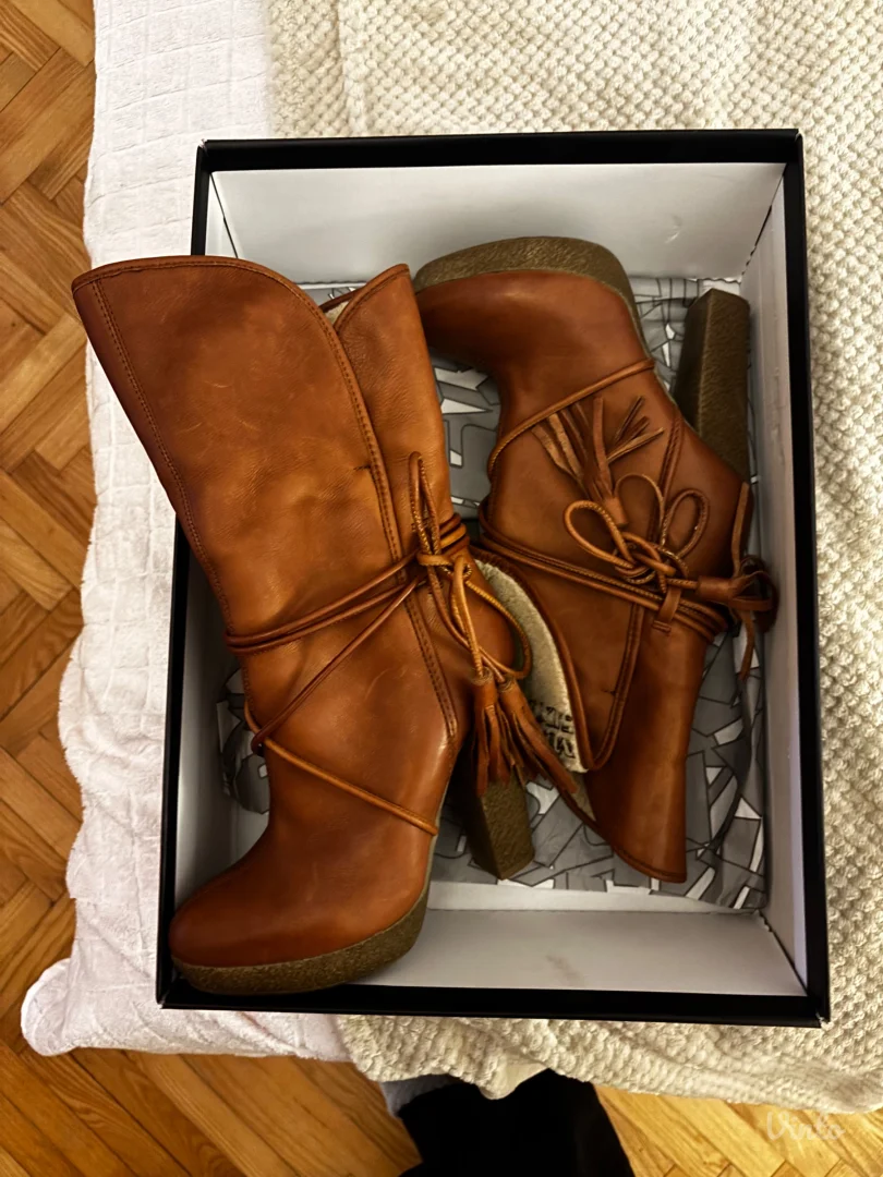 Miss sixty- kožne čizmice