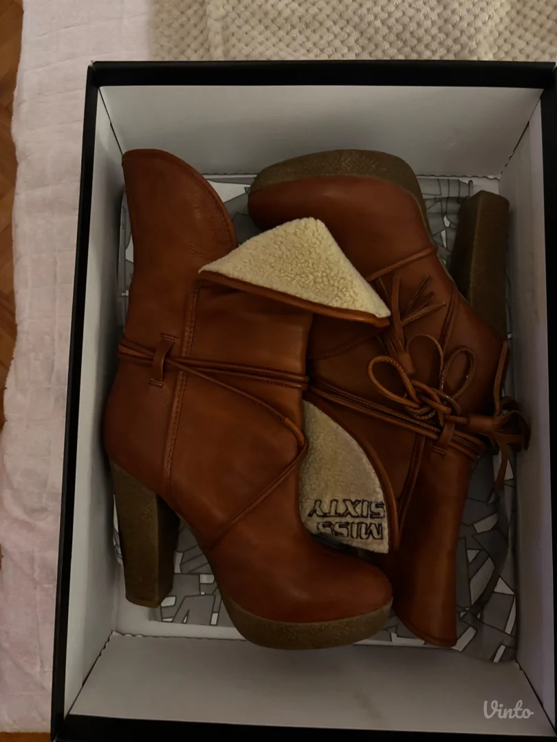 Miss sixty- kožne čizmice