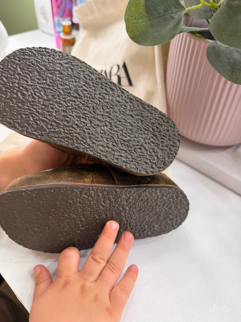 Zara kožne mokasine