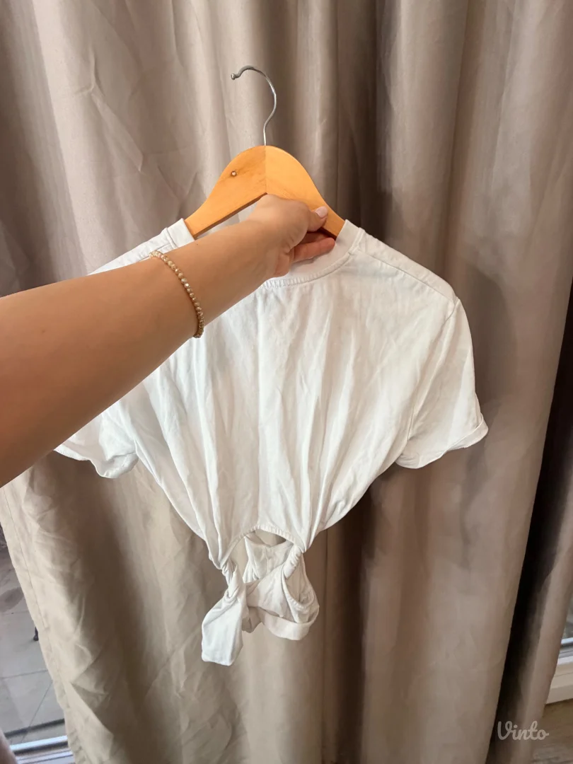 Zara bela majica