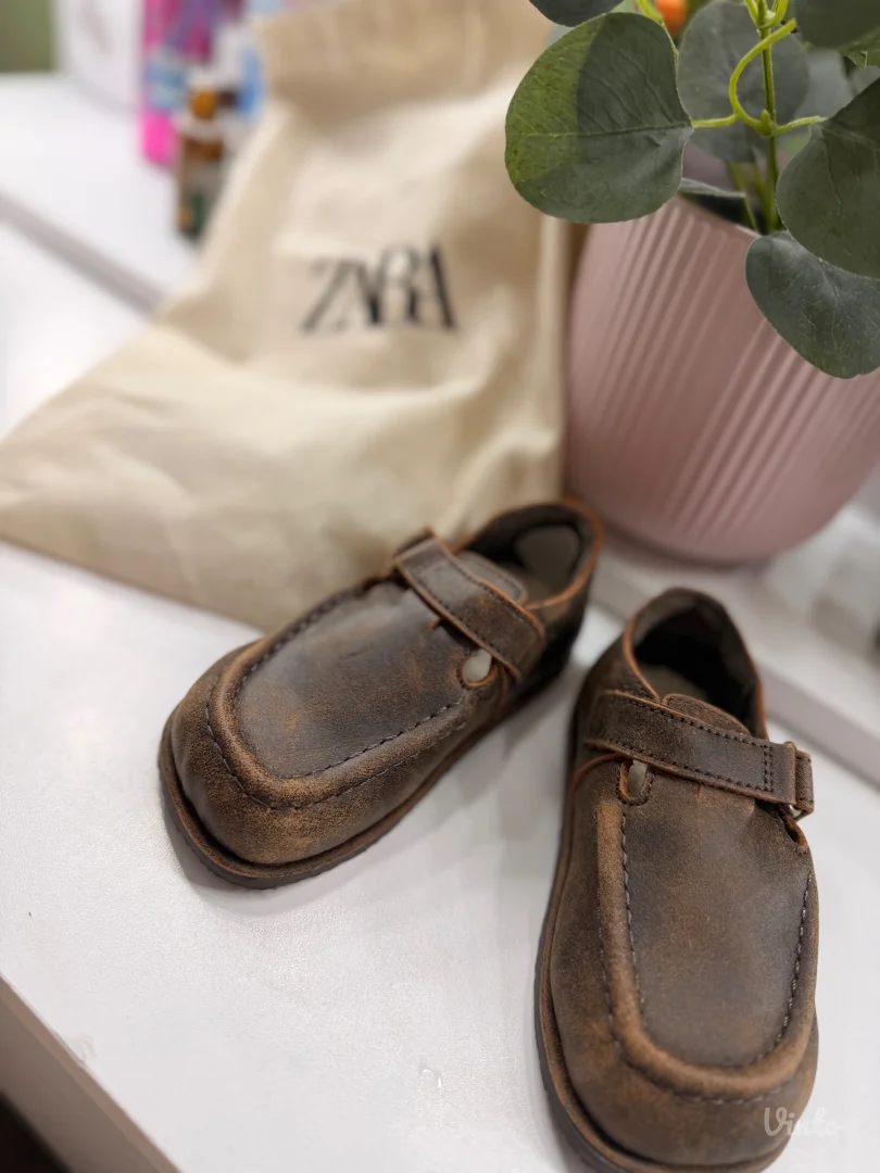 Zara kožne mokasine