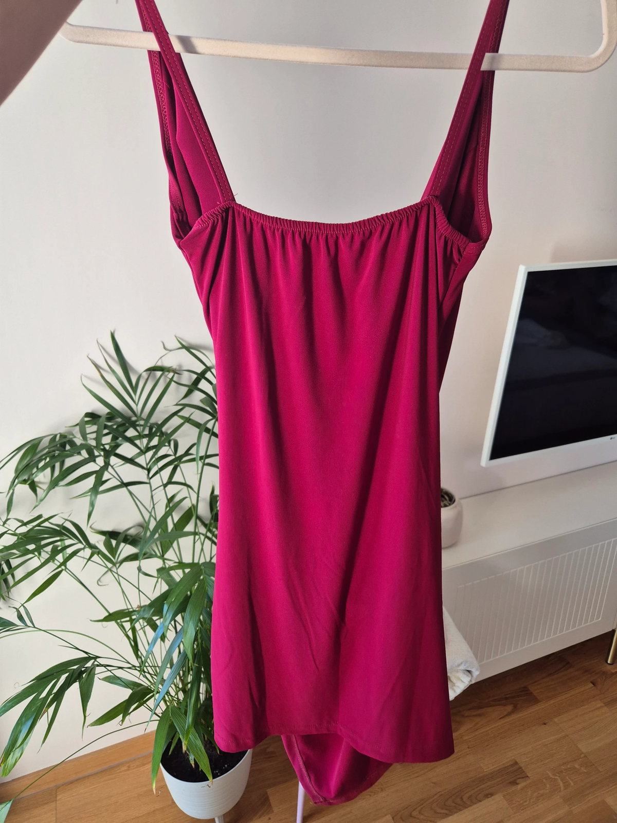 Bordo mini uska haljina