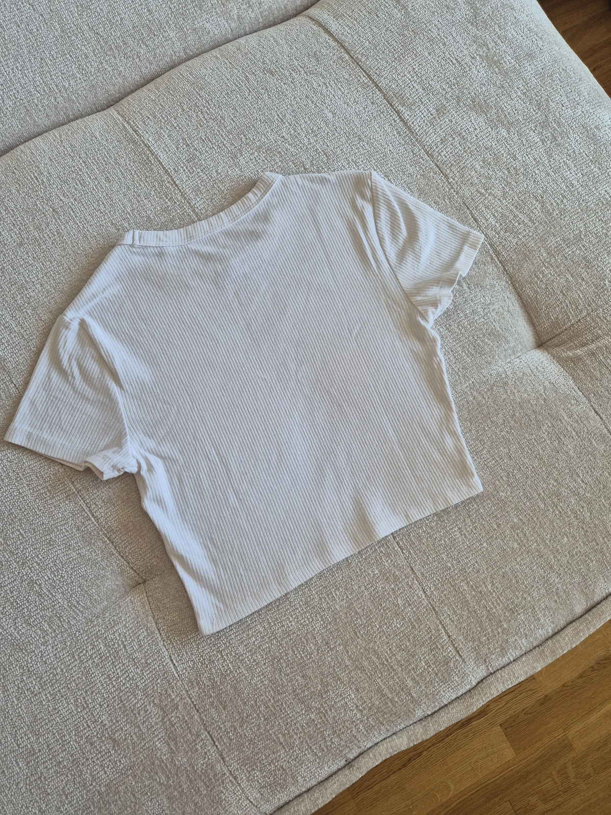 New Yorker pamučni crop top