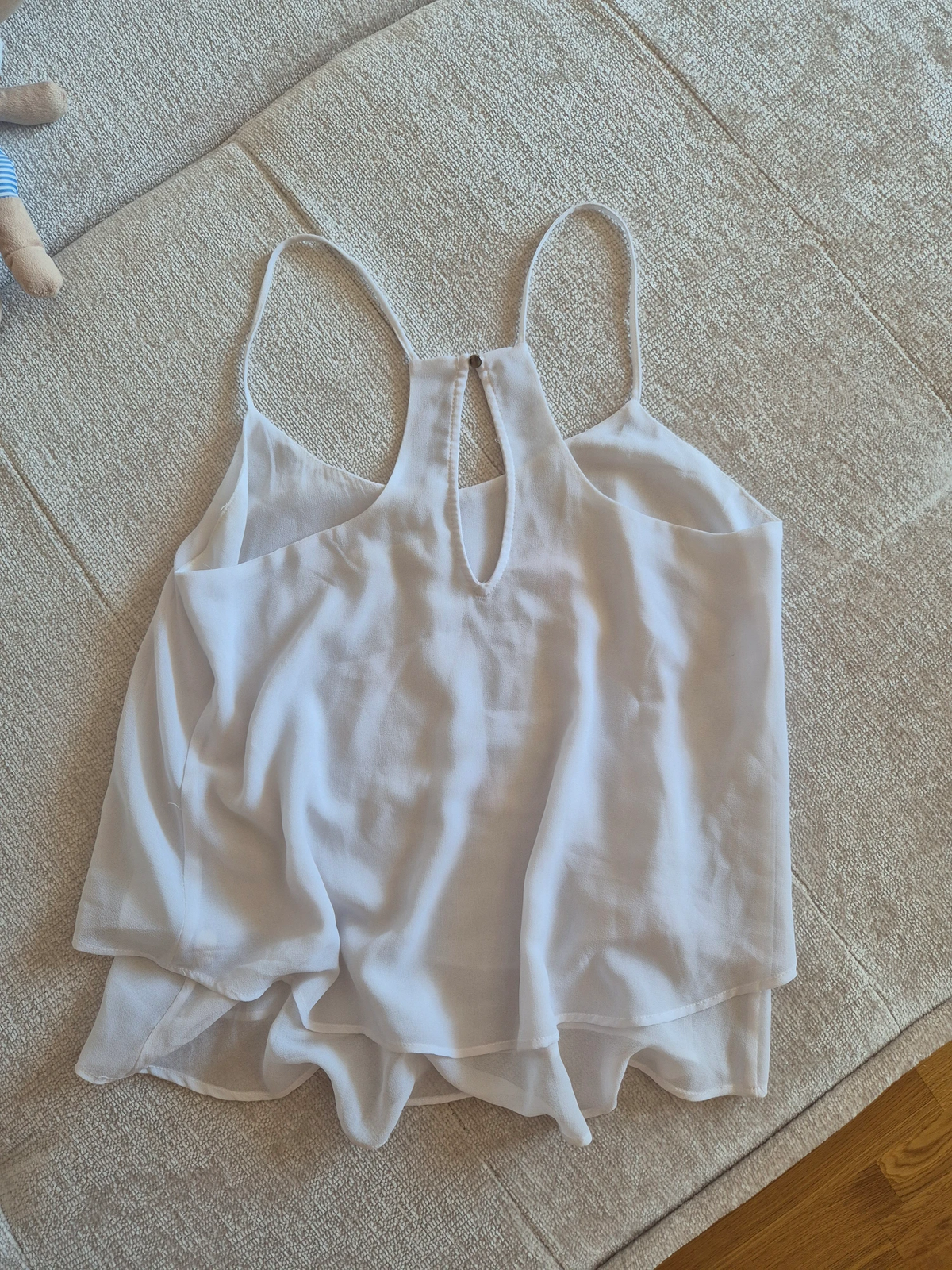 Bershka beli letnji top