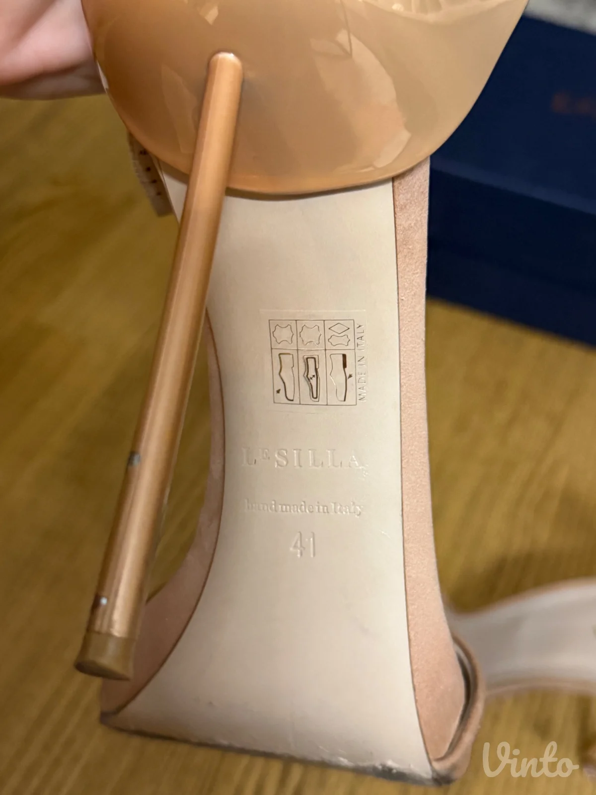 LE SILLA PETALO VELOUR PHARD