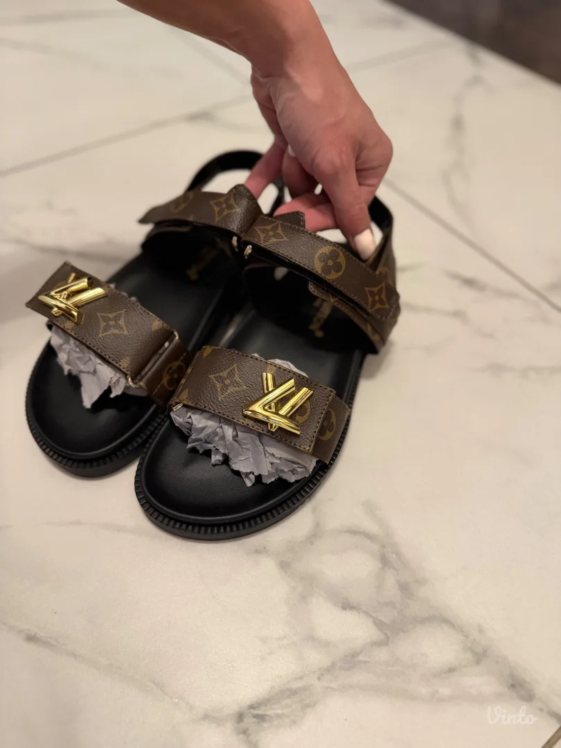 Louis Vuitton preslatke sandale