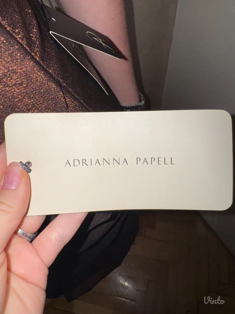 Svecana haljina adrianna papell