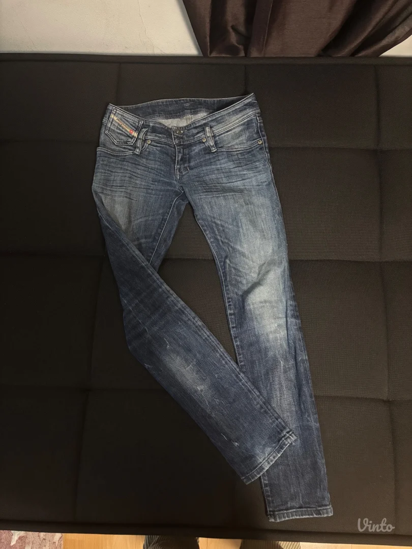 Y2k Diesel plitke farmerke