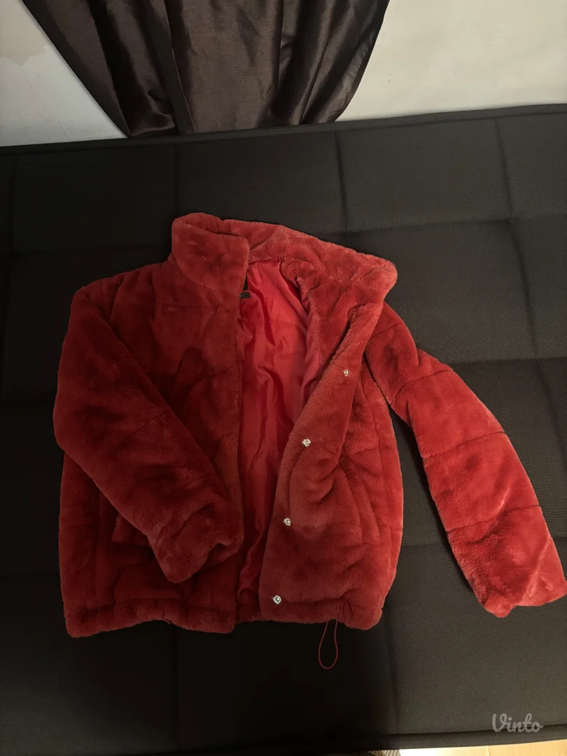 Prelepa Crvena Bunda