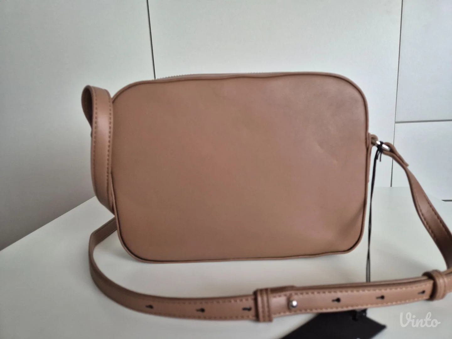 Replay torbica sa etiketom