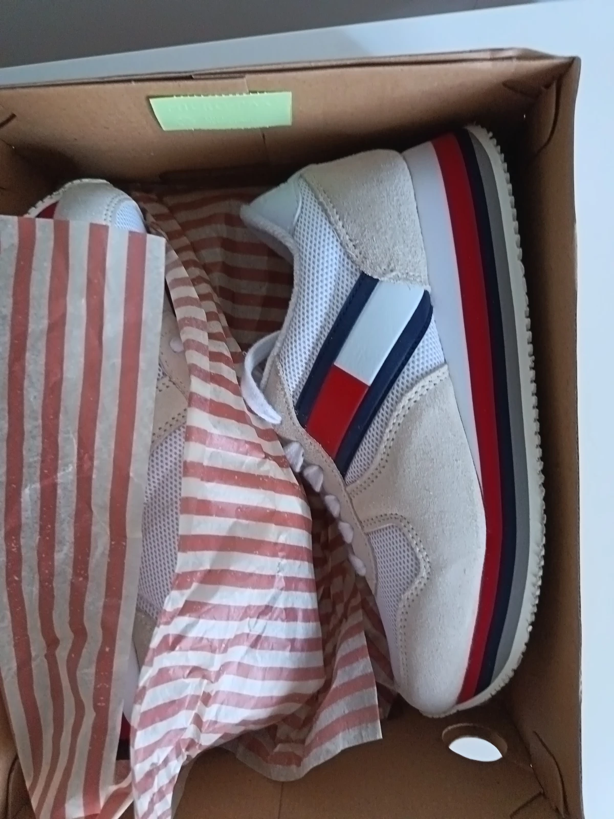 Original Tommy Hilfiger patike