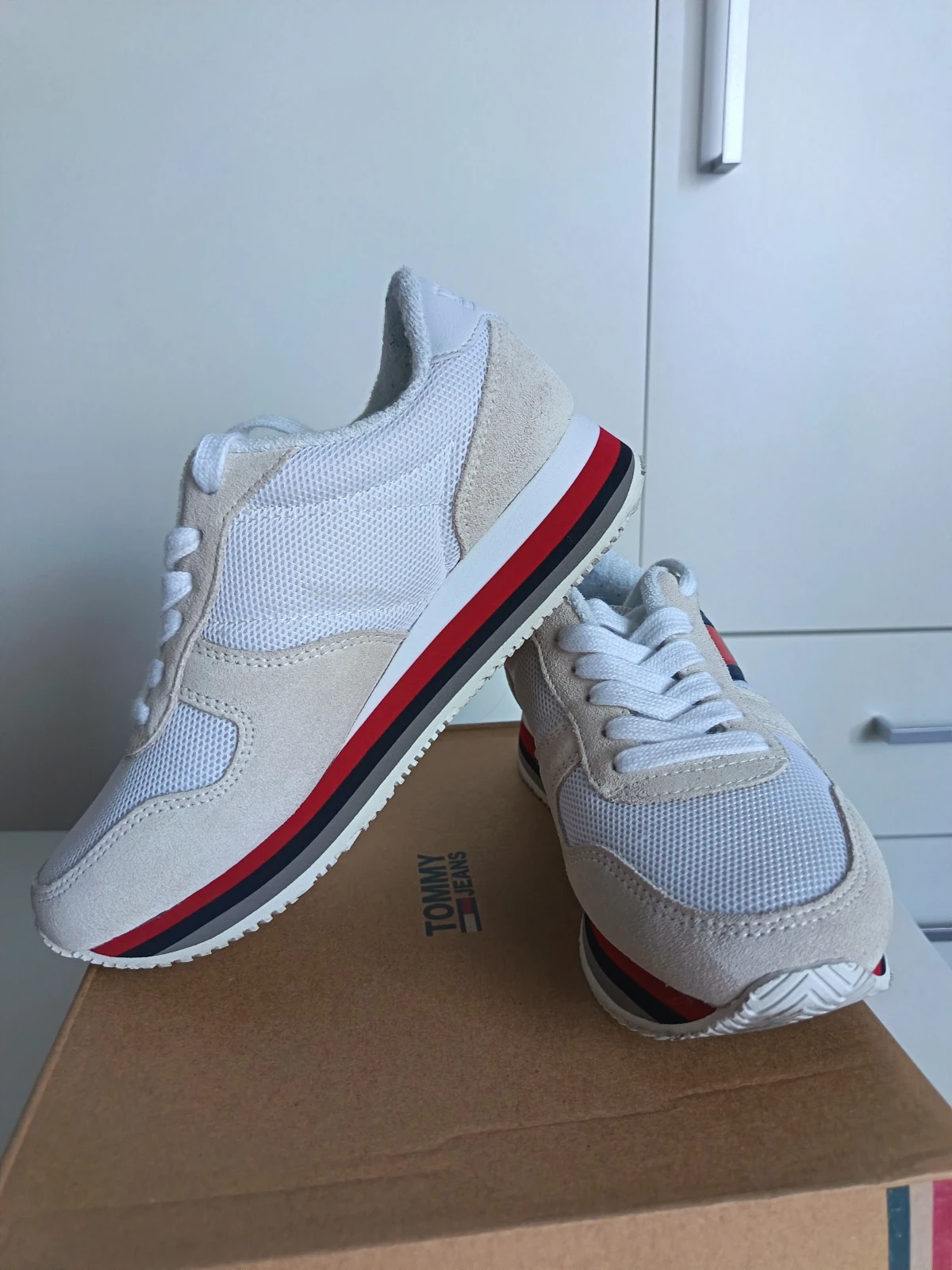 Original Tommy Hilfiger patike