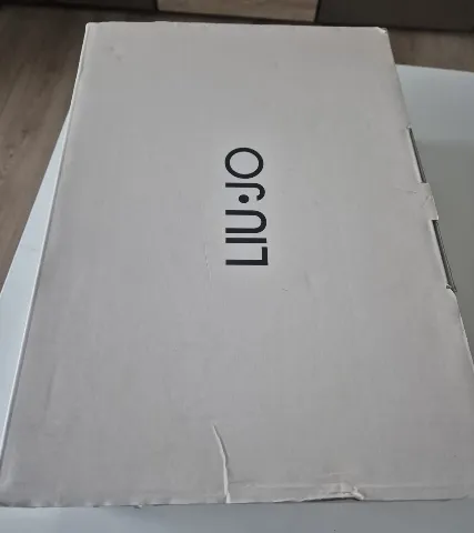 Original Liu Jo patike sa etiketom