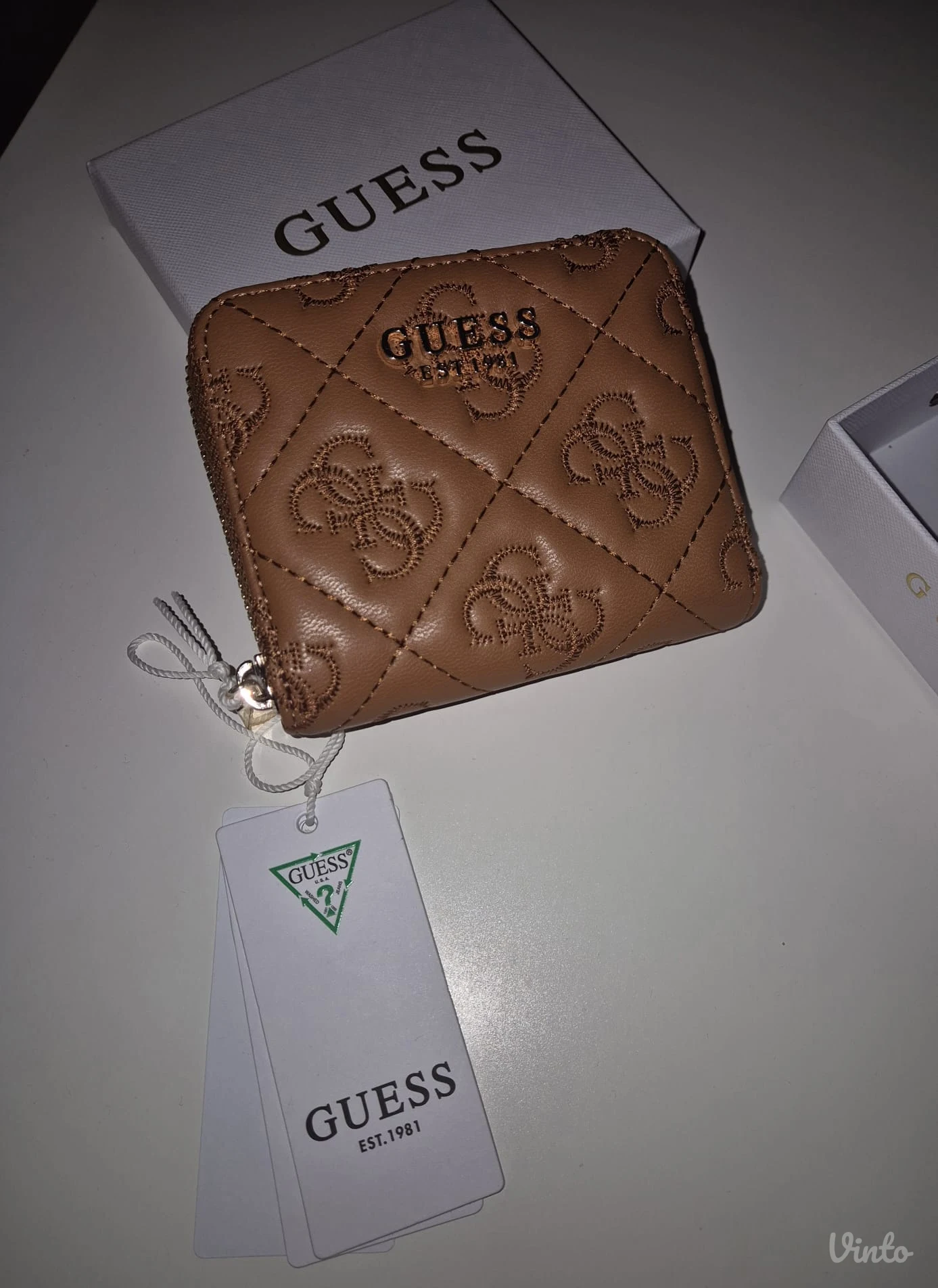 Guess novcanik. Original