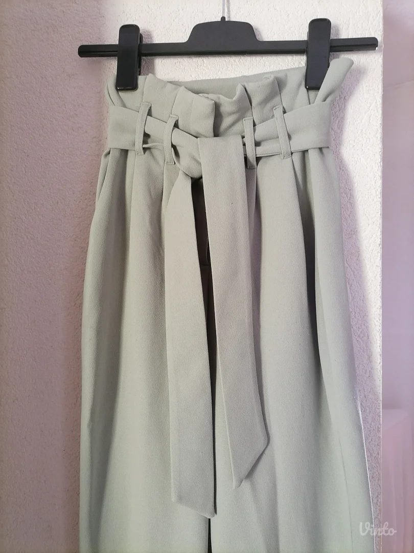 Sinsay svečane pantalone