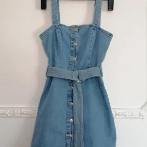 Bershka teksas haljinica