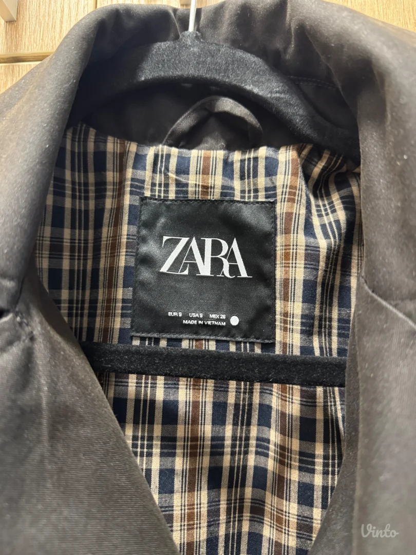 Zara trench kaput