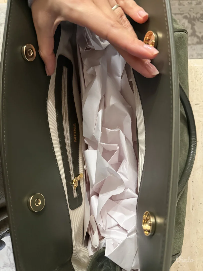 Mona kožna torba - nova