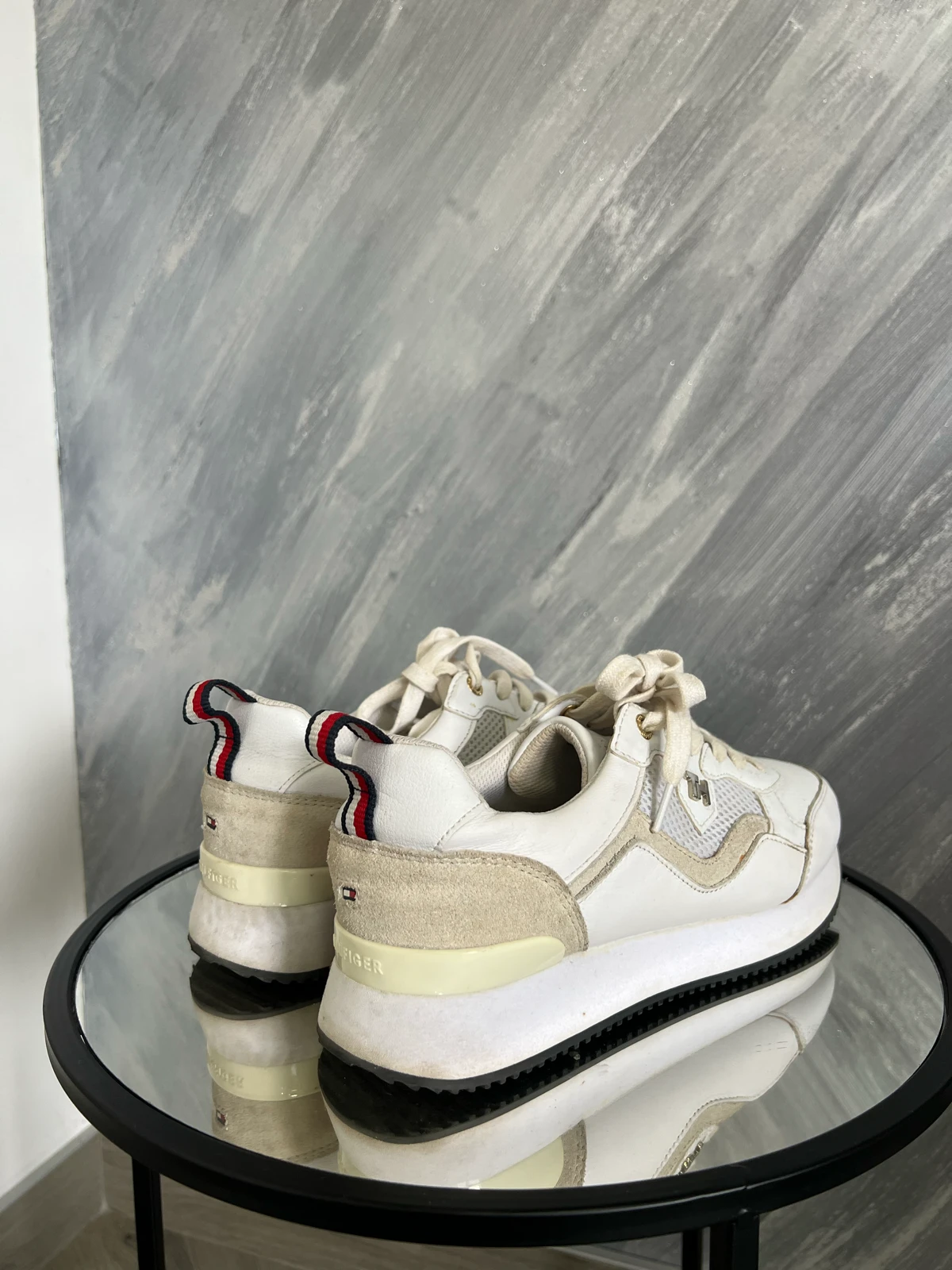 Tommy Hilfiger patike