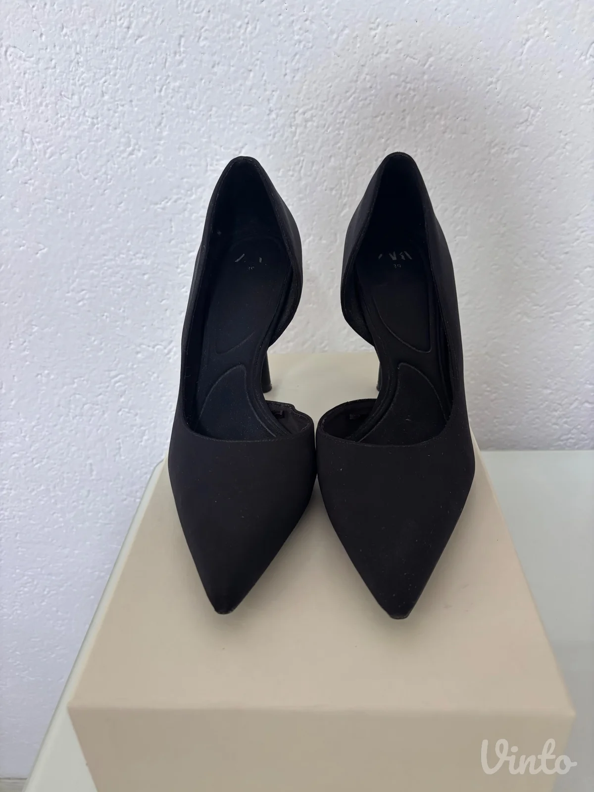 Zara štikle - broj 39