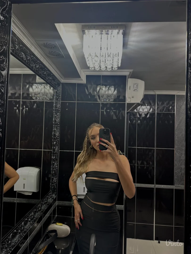 Komplet-top i suknja GARDE-ROBE