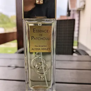 Alyssa Ashley Essence se Patchouli Edp dekant 5ml/10ml