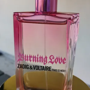 Zadig & Voltaire Burning love edp dekant 5ml/10ml
