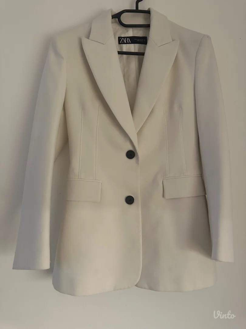 ZARA komplet – sako i pantalone, malo nošeno