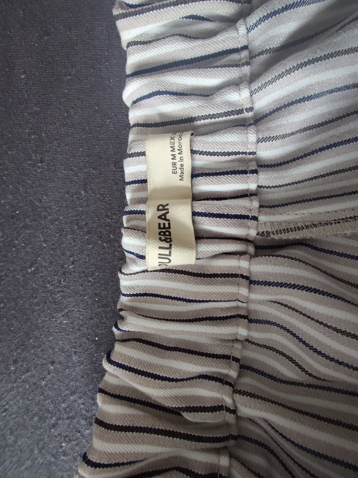 PULL&BEAR sorts Mvelicina