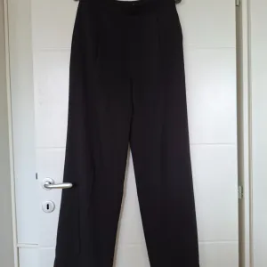 Zara pantalone