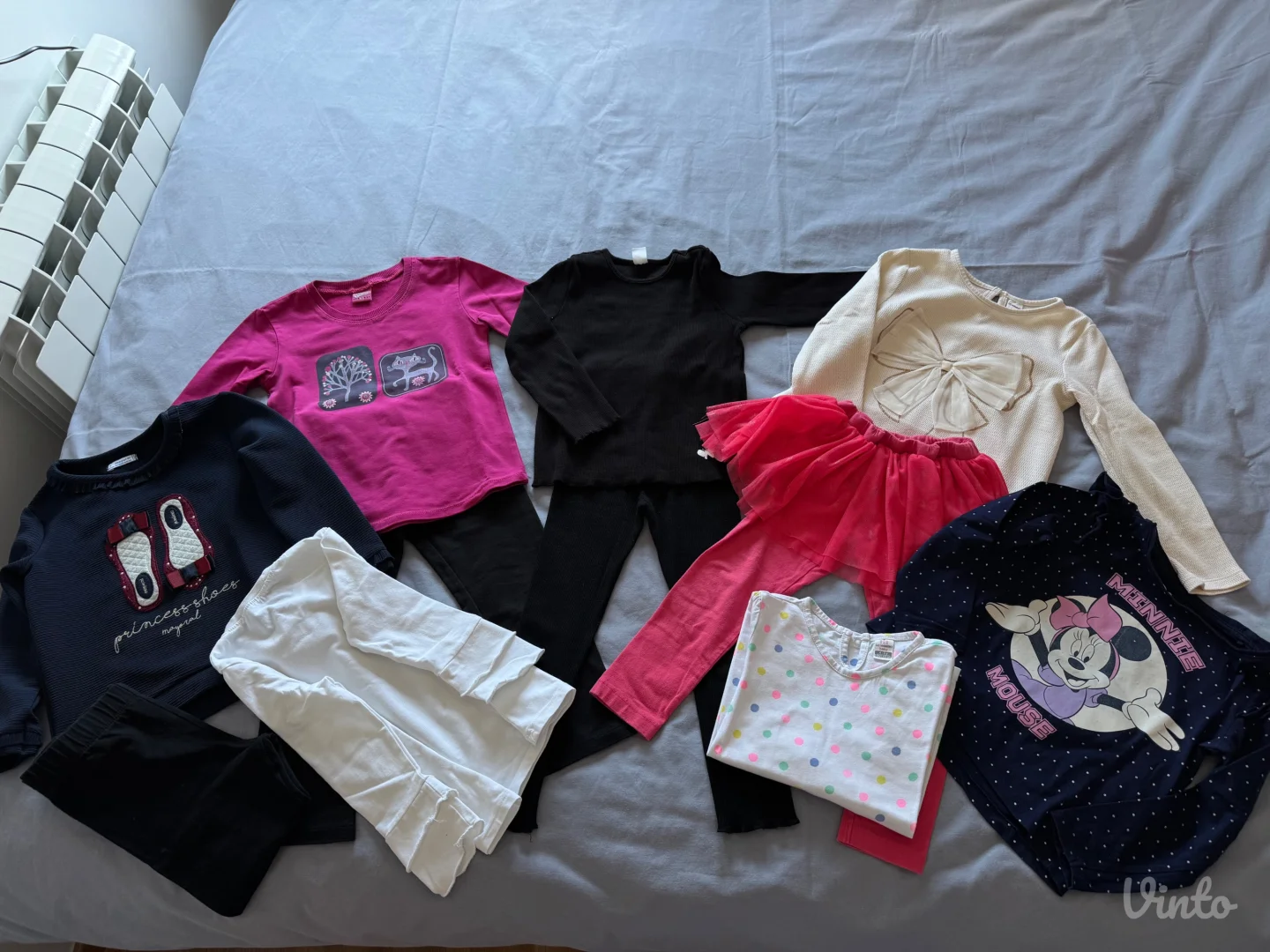 Lot stvari za devojčicu 4-5