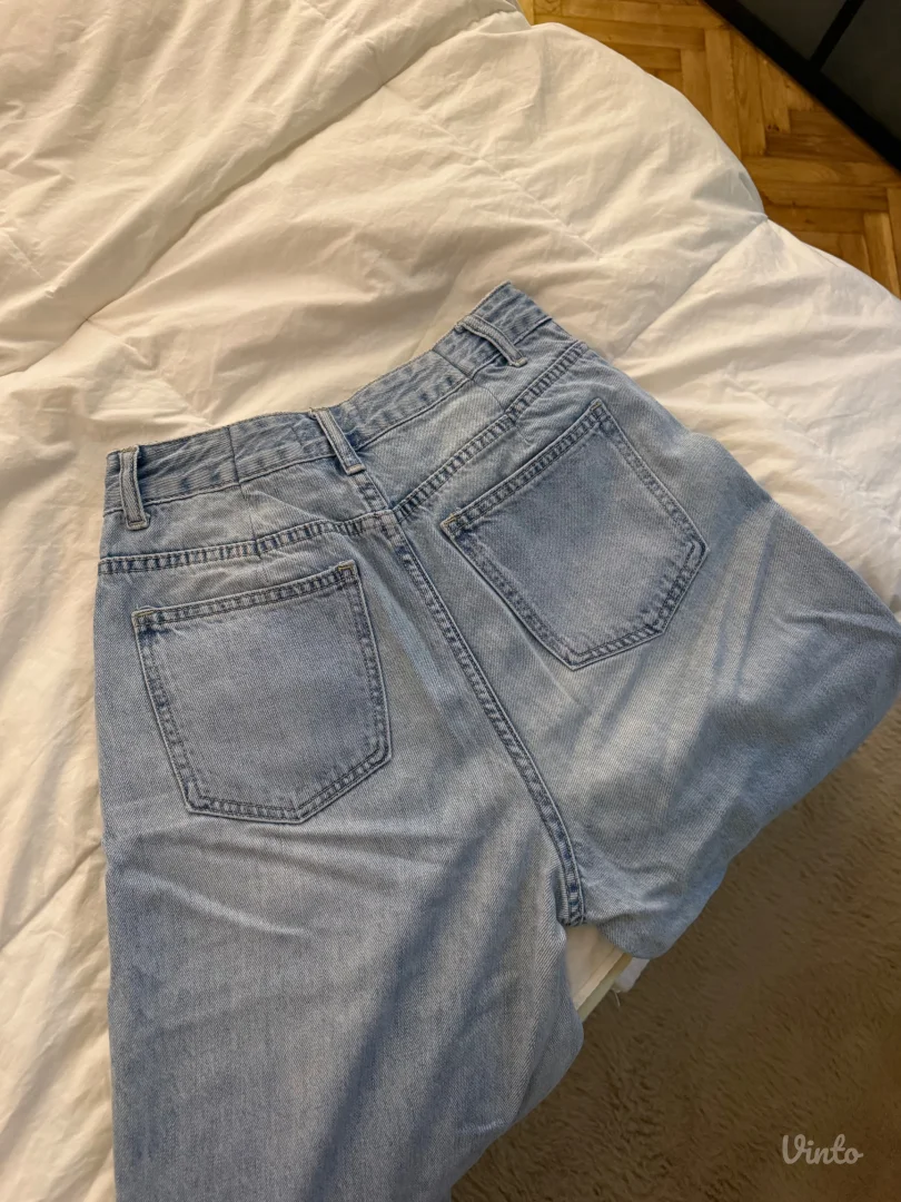 Svetle farmerice širokih nogavica