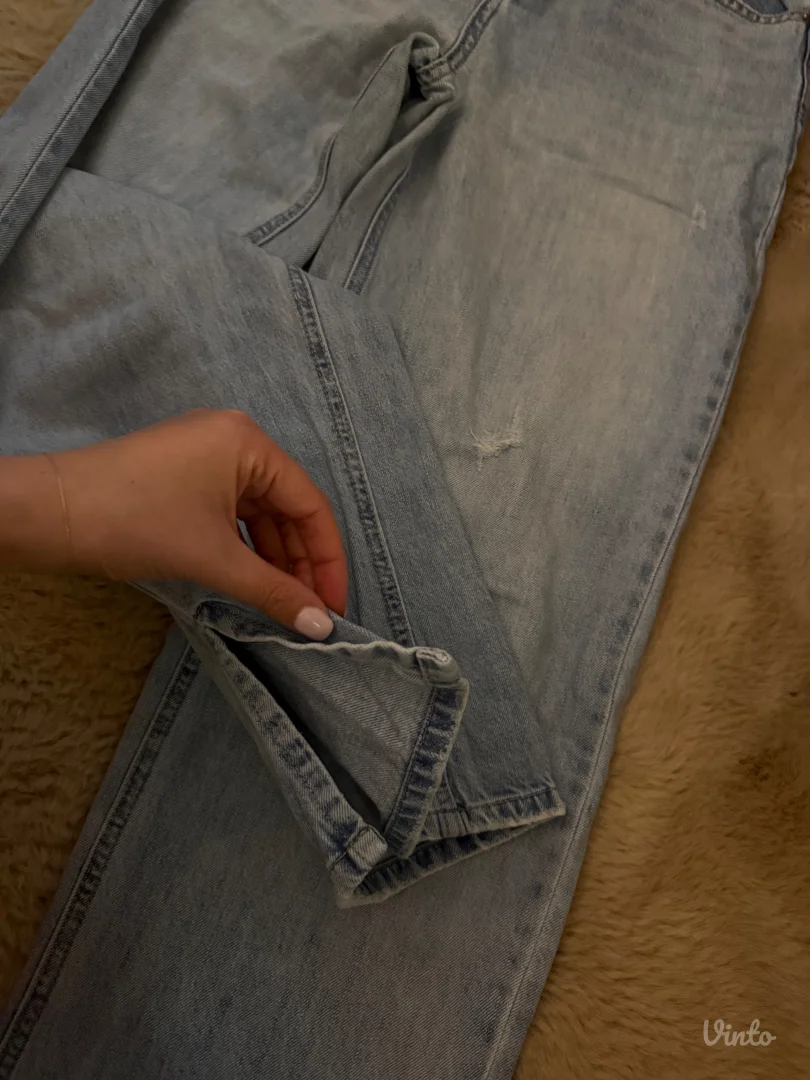 Svetle farmerice širokih nogavica