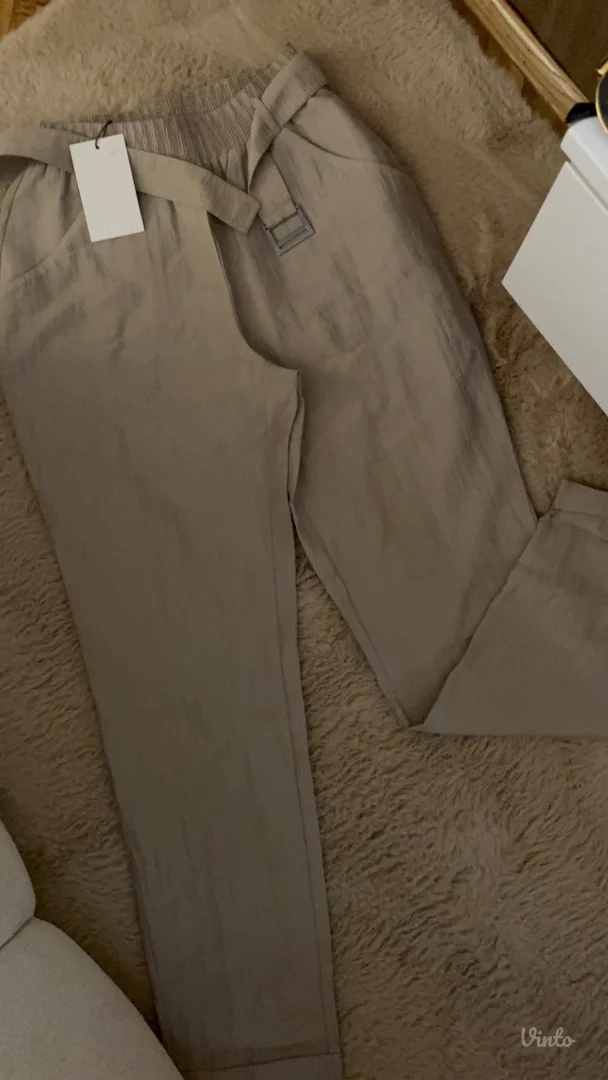 LUNA Nove letnje pantalone vel 36