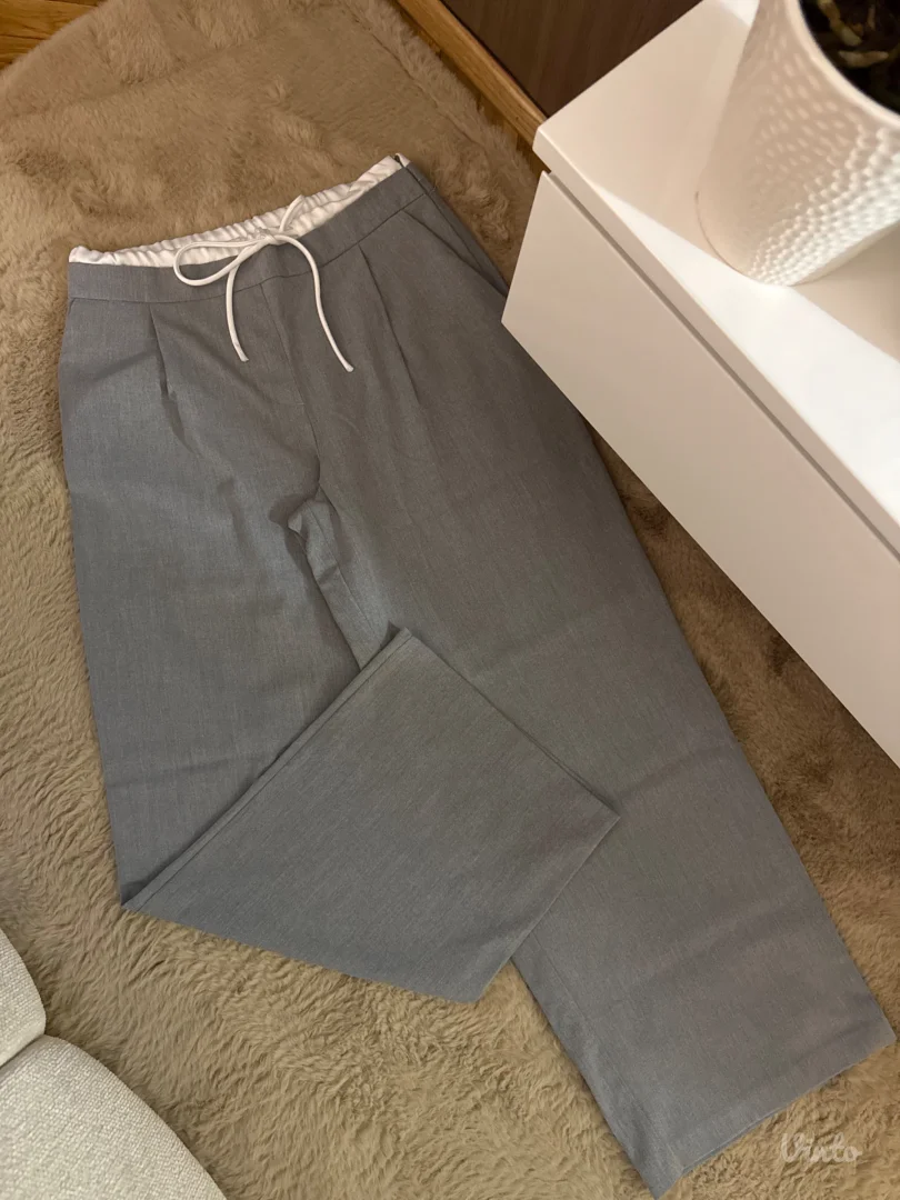 ZARA pantalone