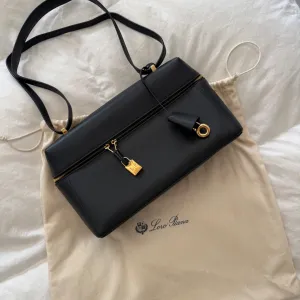 Loro Piana 1/1 kožna crna torba