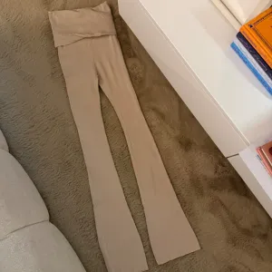 ZARA pantalone