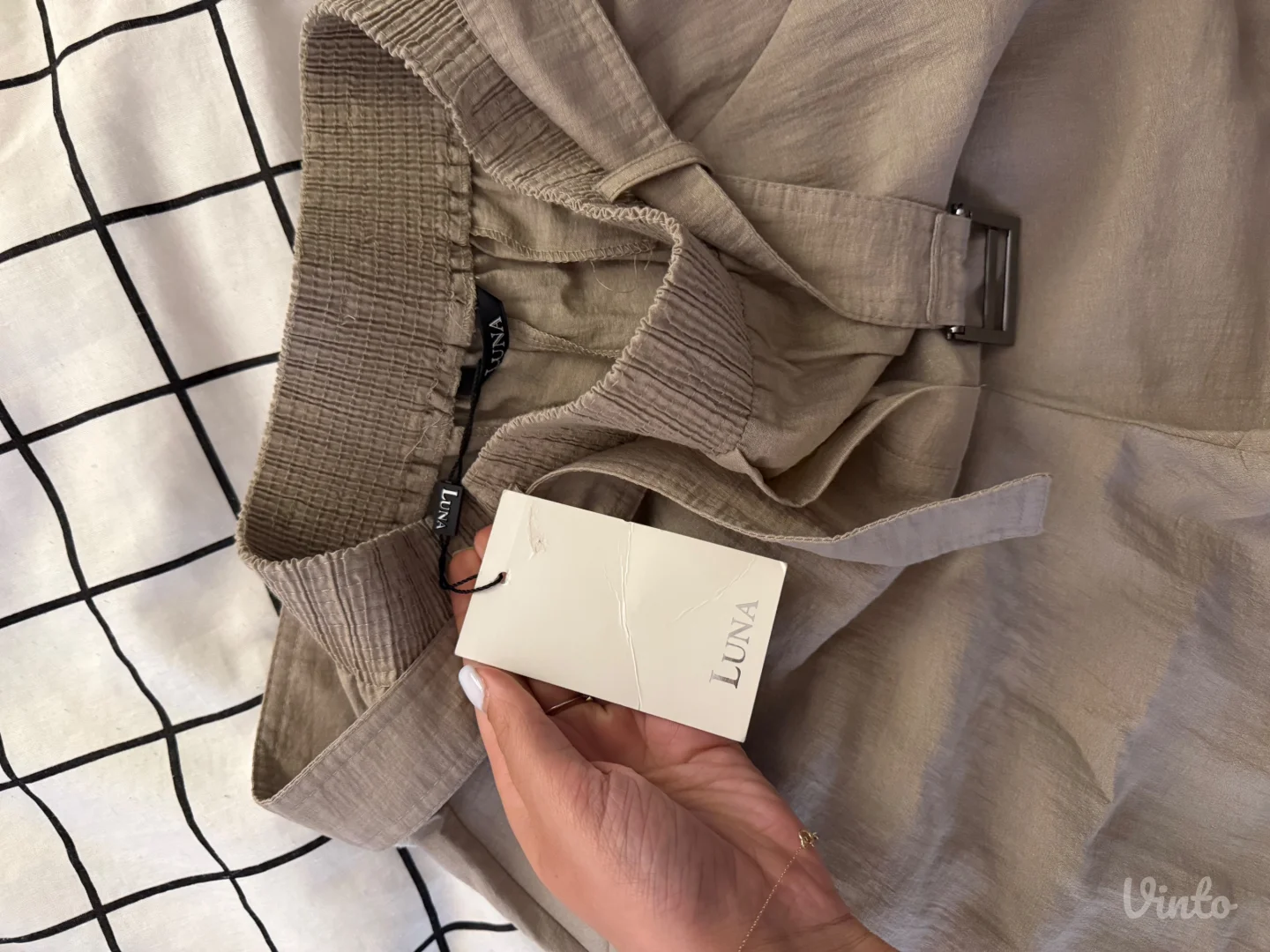 LUNA Nove letnje pantalone vel 36