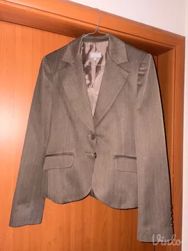 Sako bež boje