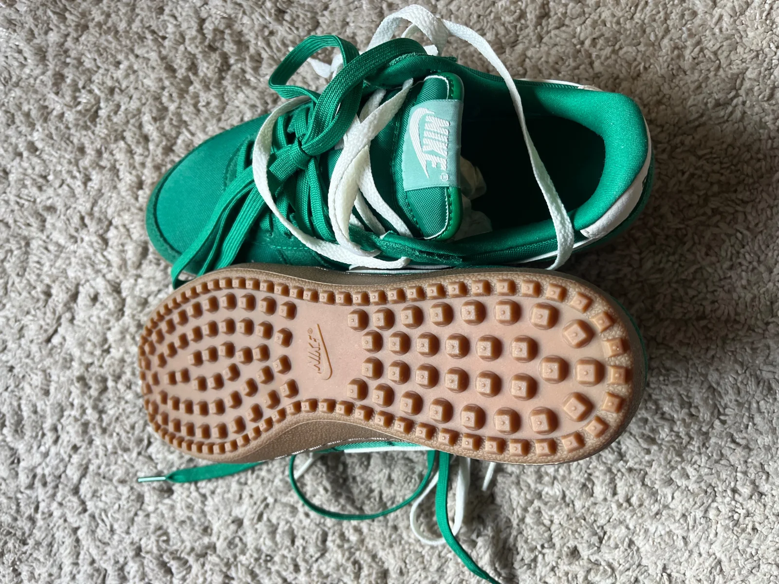 Nike Field patike