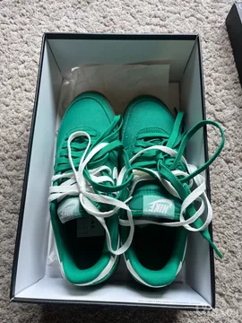 Nike Field patike