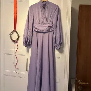 SHEIN haljina svečana