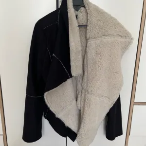 Prelepa menkana jaknica