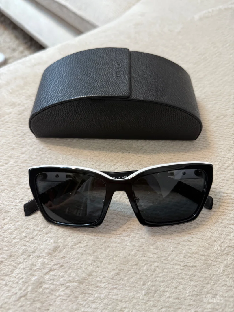 Prada naocare za sunce