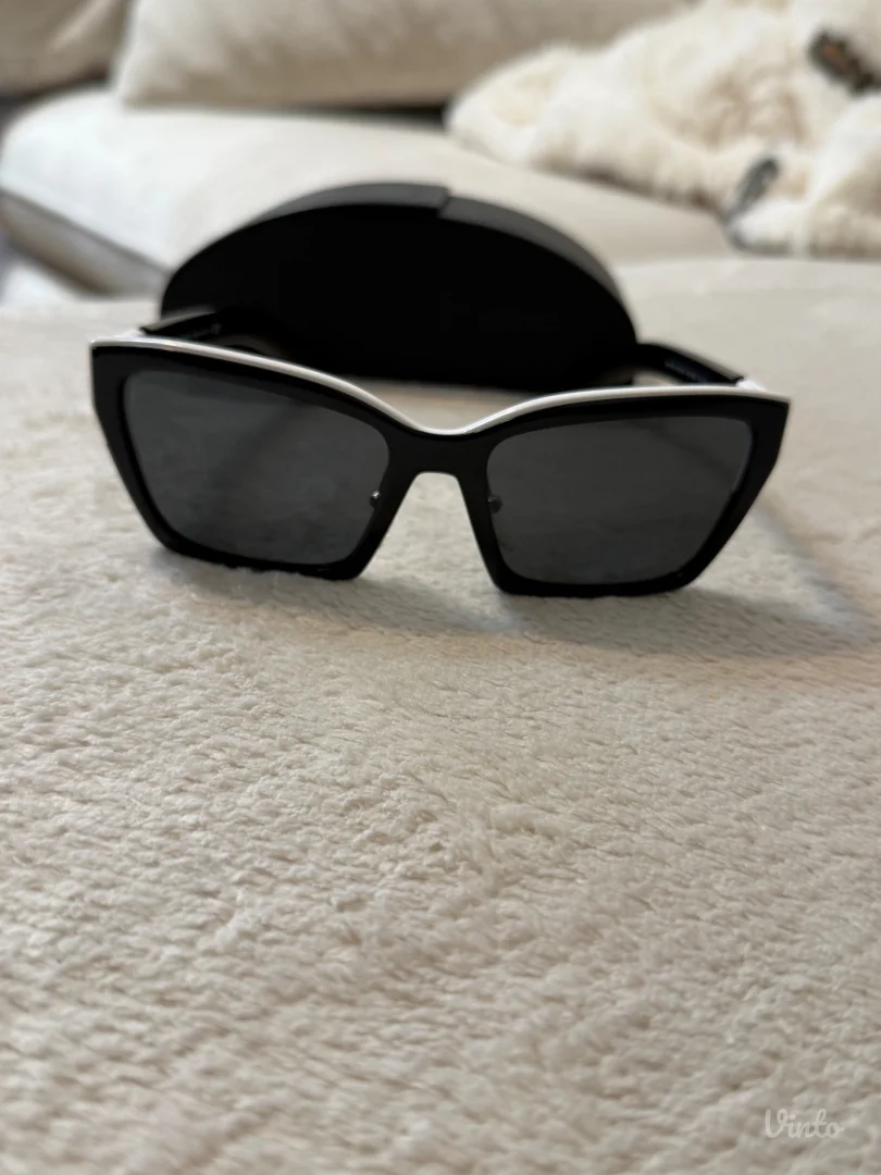 Prada naocare za sunce