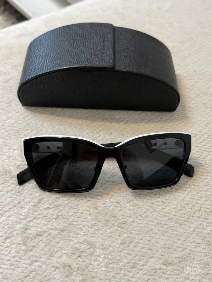 Prada naocare za sunce