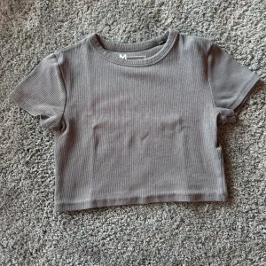 Majica siva -NewYorker