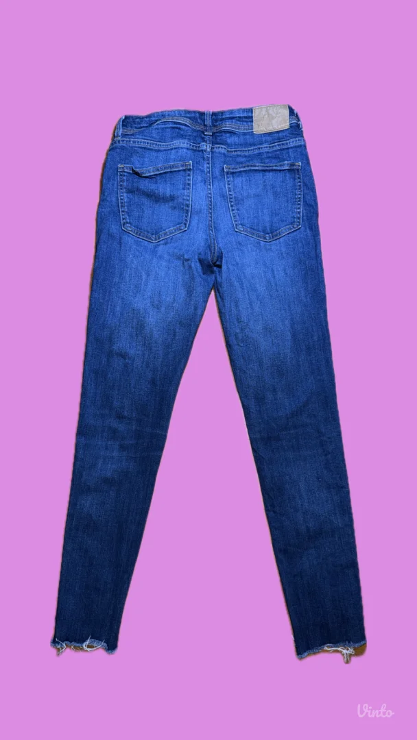 Zara - uske farmericke