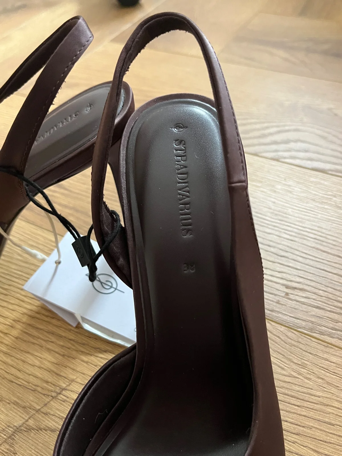 Stradivarius stikle cipele