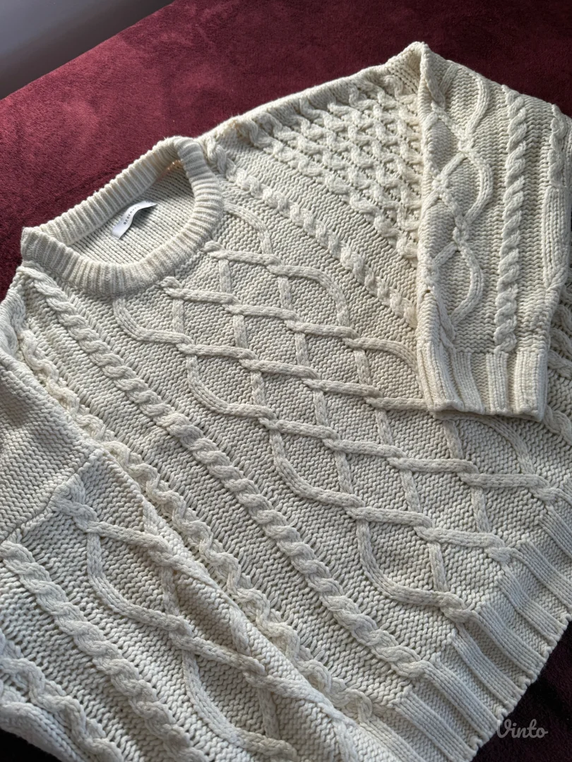 Reserved- pleteni džemper